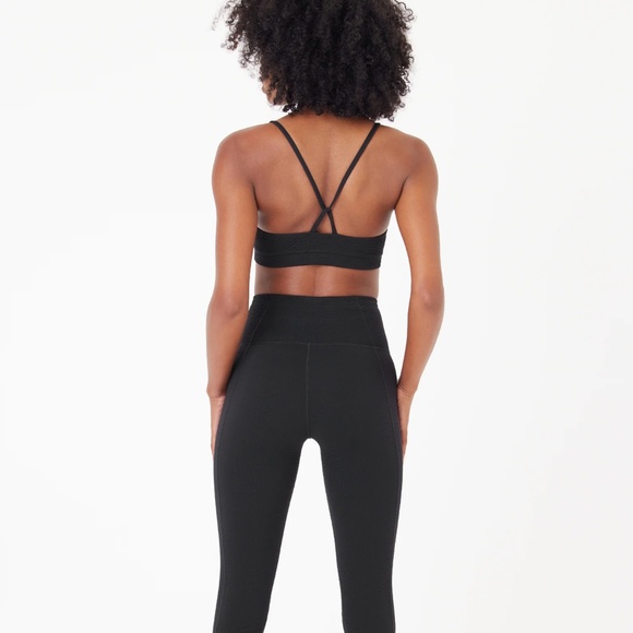 Gigi C Active Set - Picture 2 of 7